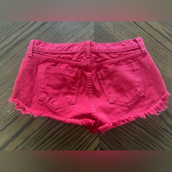 Pistola red denim shorts in size 25 - Picture 2 of 3